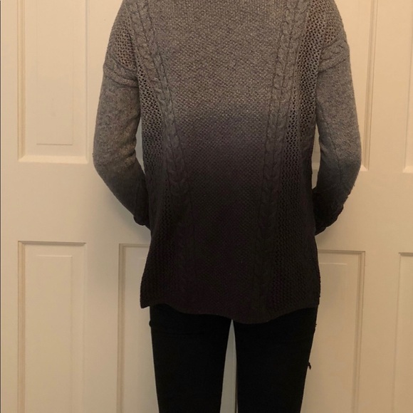 American eagle sweater - Picture 2 of 5